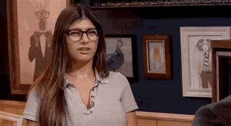 mia khalifa sex gifs|Relevance Mia Khalifa Gifs